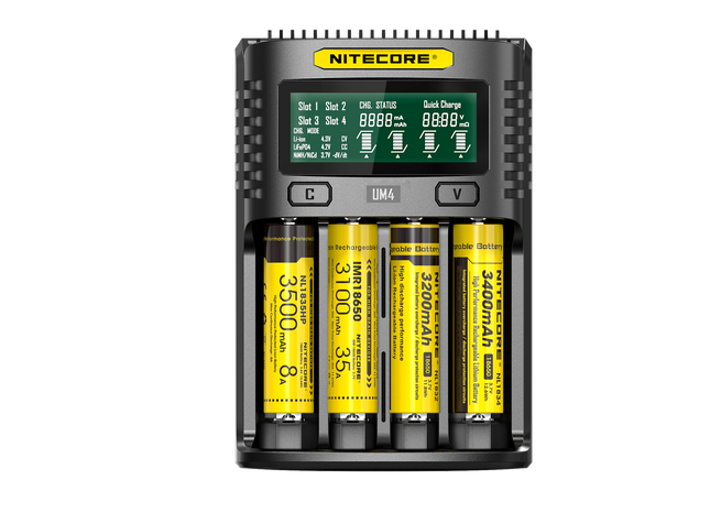 Cargador de baterias UM4 NITECORE